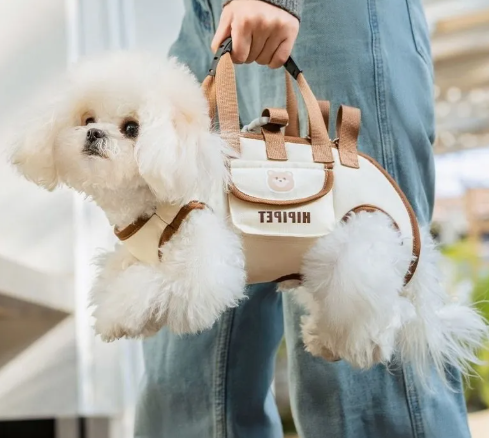 Pet Crossbody Carrier Bag – Hands-Free Breathable Carrier for Small Dogs & Cats